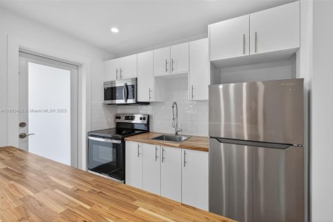 Copropriété à vendre à Miami Beach, Floride: 1 chambre, 60.39 m2 № 1930126 - photo 12