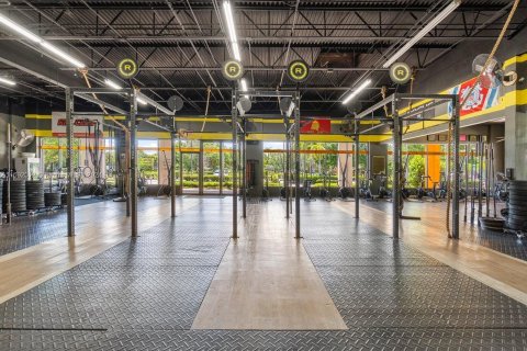 Commercial property in Coconut Creek, Florida № 1958203 - photo 14