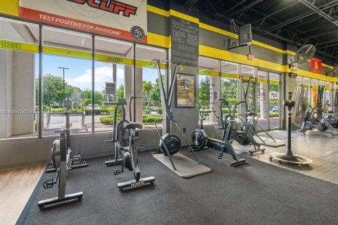 Commercial property in Coconut Creek, Florida № 1958203 - photo 6