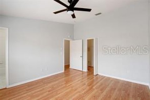Townhouse in Wesley Chapel, Florida 3 bedrooms, 137.31 sq.m. № 1793726 - photo 7