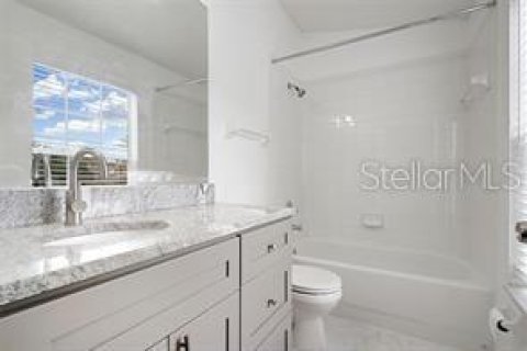 Townhouse in Wesley Chapel, Florida 3 bedrooms, 137.31 sq.m. № 1793726 - photo 9