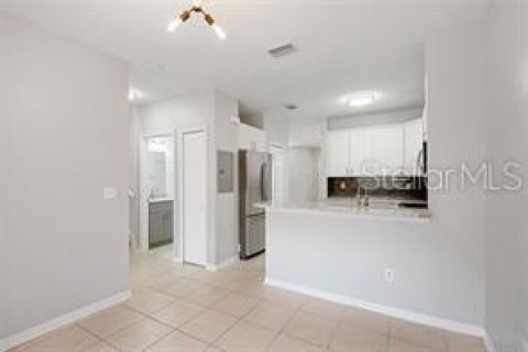 Townhouse in Wesley Chapel, Florida 3 bedrooms, 137.31 sq.m. № 1793726 - photo 16
