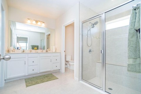 House in Vero Beach, Florida 4 bedrooms, 169.36 sq.m. № 2262116 - photo 28