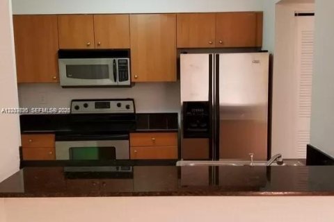 Copropriété à louer à Oakland Park, Floride: 2 chambres, 96.43 m2 № 2078032 - photo 3