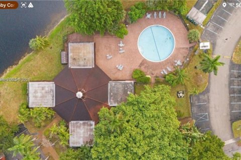 Copropriété à louer à Sunrise, Floride: 2 chambres, 101.26 m2 № 1968881 - photo 17