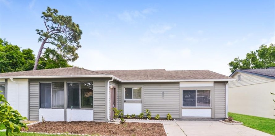 House in Orlando, Florida 3 bedrooms, 187.29 sq.m. № 1549911