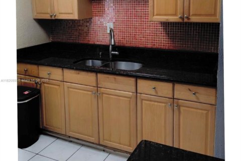 Copropriété à vendre à Miami, Floride: 2 chambres, 64.29 m2 № 1779180 - photo 19