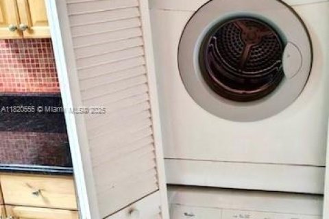 Copropriété à vendre à Miami, Floride: 2 chambres, 64.29 m2 № 1779180 - photo 20