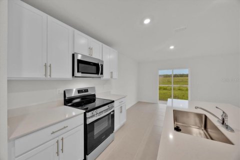 Casa en alquiler en Lake Wales, Florida, 4 dormitorios, 169.45 m2 № 1906411 - foto 11