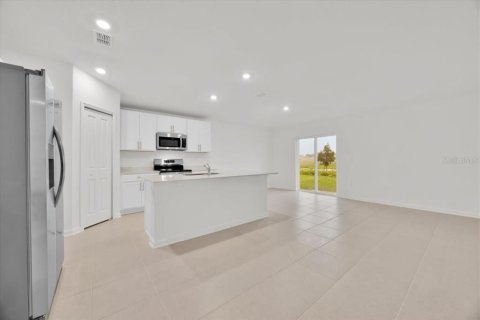 Casa en alquiler en Lake Wales, Florida, 4 dormitorios, 169.45 m2 № 1906411 - foto 10