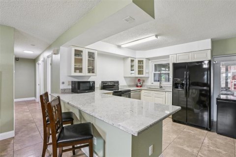 Casa en venta en Plant City, Florida, 3 dormitorios, 111.48 m2 № 1912935 - foto 8