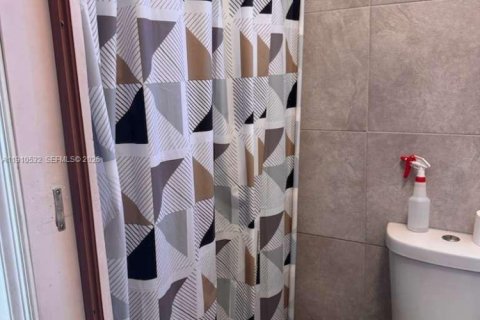 Casa en venta en Homestead, Florida, 4 dormitorios, 138.33 m2 № 2088687 - foto 27