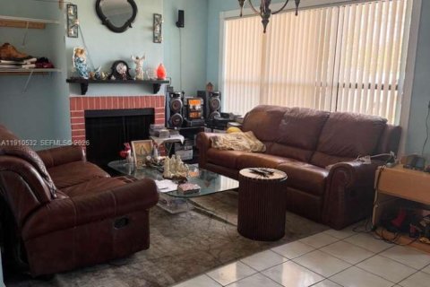Casa en venta en Homestead, Florida, 4 dormitorios, 138.33 m2 № 2088687 - foto 25