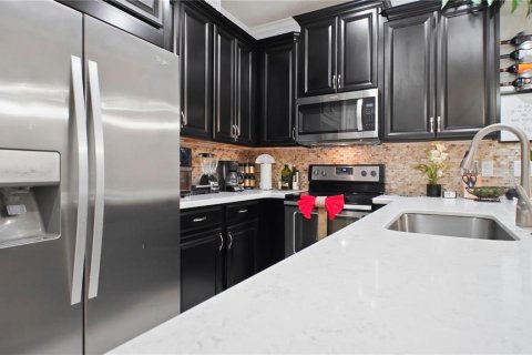 Touwnhouse à vendre à Kissimmee, Floride: 3 chambres, 148.83 m2 № 2413425 - photo 17
