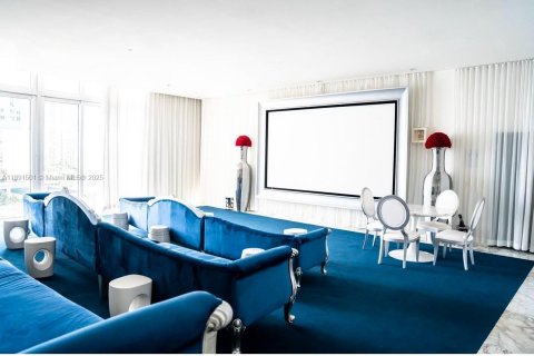 Condo in Miami, Florida, 1 bedroom  № 1944739 - photo 23