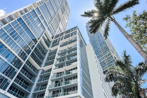 Condo in Miami, Florida, 1 bedroom  № 1944739 - photo 6