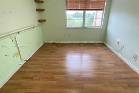 Condo in Davie, Florida, 2 bedrooms  № 1859010 - photo 8