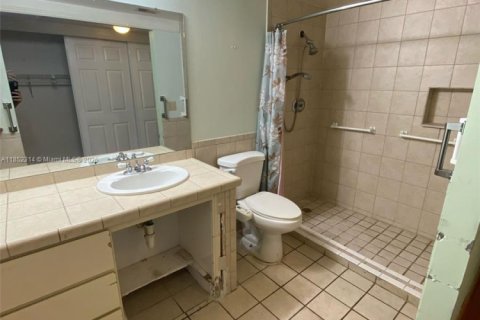 Condo in Davie, Florida, 2 bedrooms  № 1859010 - photo 10