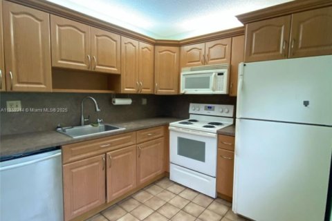 Condo in Davie, Florida, 2 bedrooms  № 1859010 - photo 5