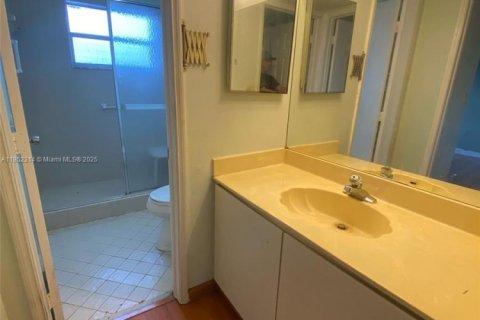 Condo in Davie, Florida, 2 bedrooms  № 1859010 - photo 15