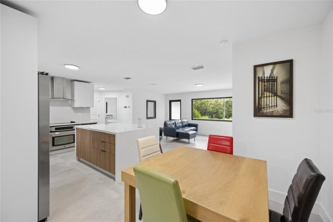 Villa ou maison à vendre à Dunnellon, Floride: 2 chambres, 102.19 m2 № 2322278 - photo 3