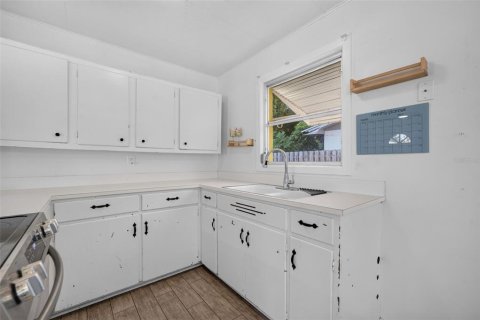 Villa ou maison à louer à New Smyrna Beach, Floride: 2 chambres, 87.7 m2 № 2419296 - photo 8
