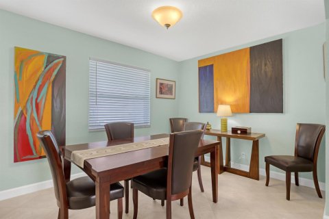 House in Boynton Beach, Florida 2 bedrooms, 132.66 sq.m. № 2190038 - photo 7
