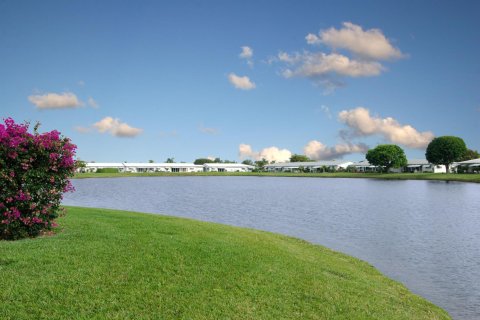 House in Boynton Beach, Florida 2 bedrooms, 132.66 sq.m. № 2190038 - photo 22