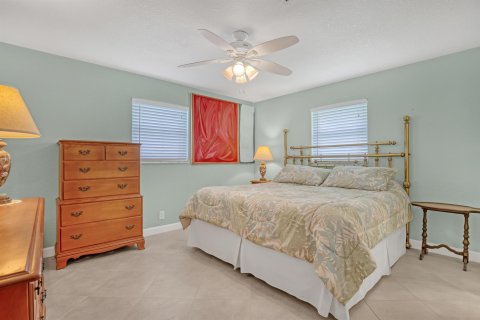 House in Boynton Beach, Florida 2 bedrooms, 132.66 sq.m. № 2190038 - photo 9