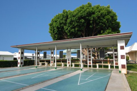 House in Boynton Beach, Florida 2 bedrooms, 132.66 sq.m. № 2190038 - photo 27