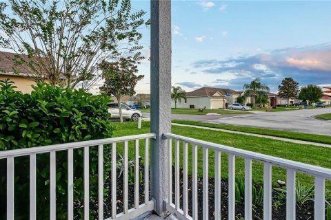 Villa ou maison à louer à Kissimmee, Floride: 5 chambres, 260.13 m2 № 2198485 - photo 4