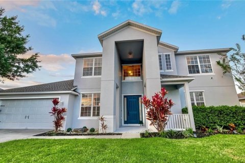 House in Kissimmee, Florida 5 bedrooms, 260.13 sq.m. № 2198485