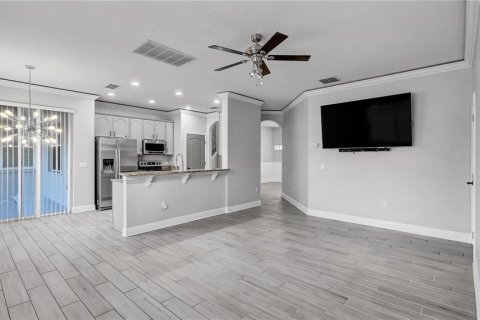Villa ou maison à louer à Kissimmee, Floride: 5 chambres, 260.13 m2 № 2198485 - photo 14