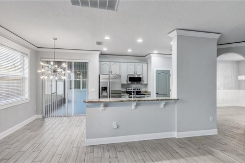 Villa ou maison à louer à Kissimmee, Floride: 5 chambres, 260.13 m2 № 2198485 - photo 15
