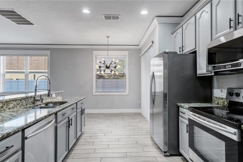 Villa ou maison à louer à Kissimmee, Floride: 5 chambres, 260.13 m2 № 2198485 - photo 11