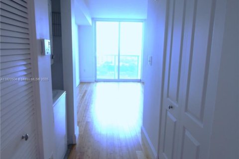 Condominio en venta en Miami, Florida, 1 dormitorio, 73.49 m2 № 1785882 - foto 24