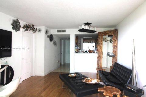 Condominio en venta en Miami, Florida, 1 dormitorio, 73.49 m2 № 1785882 - foto 9