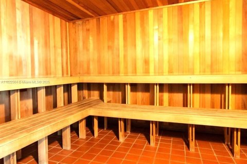 Condominio en venta en Miami, Florida, 1 dormitorio, 73.49 m2 № 1785882 - foto 15