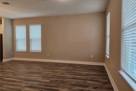 House in Winter Garden, Florida 3 bedrooms, 166.11 sq.m. № 2381026 - photo 6