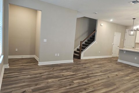 House in Winter Garden, Florida 3 bedrooms, 166.11 sq.m. № 2381026 - photo 8