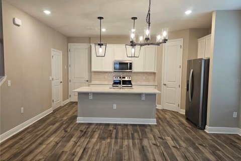 House in Winter Garden, Florida 3 bedrooms, 166.11 sq.m. № 2381026 - photo 3