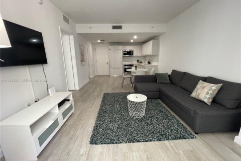 Condominio en venta en Miami, Florida, 1 dormitorio, 57.6 m2 № 1986006 - foto 4