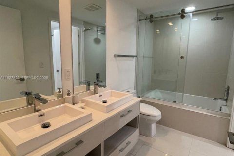 Condominio en venta en Miami, Florida, 1 dormitorio, 57.6 m2 № 1986006 - foto 8
