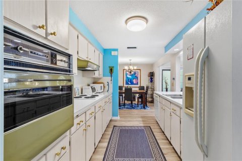 Apartment in Dunedin, Florida 2 bedrooms, 119.84 sq.m. № 1640117 - photo 5