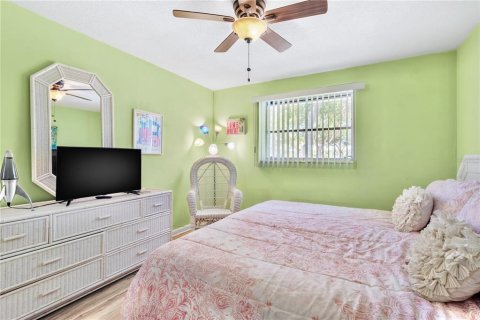 Apartment in Dunedin, Florida 2 bedrooms, 119.84 sq.m. № 1640117 - photo 15