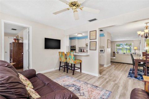 Apartment in Dunedin, Florida 2 bedrooms, 119.84 sq.m. № 1640117 - photo 9