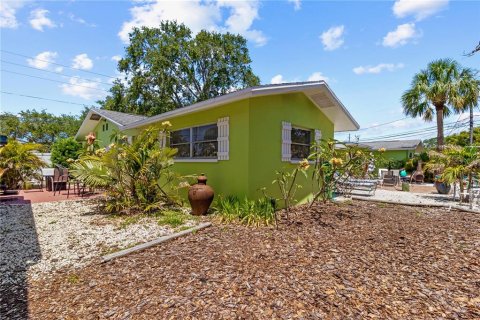 Apartment in Dunedin, Florida 2 bedrooms, 119.84 sq.m. № 1640117 - photo 21