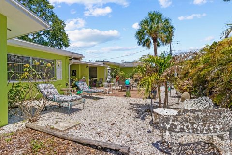 Apartment in Dunedin, Florida 2 bedrooms, 119.84 sq.m. № 1640117 - photo 22