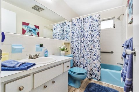 Apartment in Dunedin, Florida 2 bedrooms, 119.84 sq.m. № 1640117 - photo 17