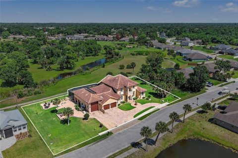 House in Titusville, Florida 3 bedrooms, 364.27 sq.m. № 2211032 - photo 8